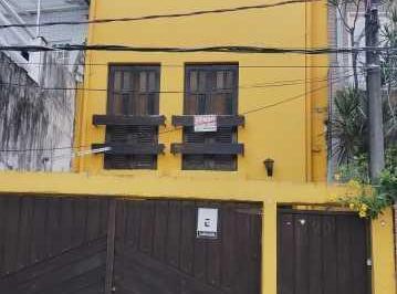 Casa · 250m² · 4 Quartos · 1 Vaga · CASA TRIPLEX, 4 QUARTOS (1 SUÍTES), 250M² , NO BARBALHO