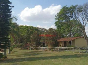 50330e6036536643ca8d98033c91c40c7041fdb1 · O Refúgio Perfeito no Coração de Pedreira - SP