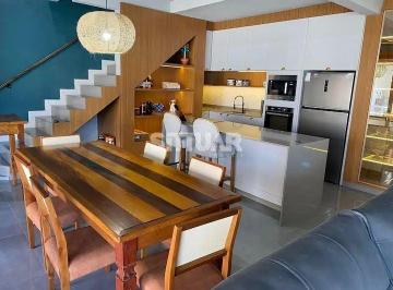 Casa · 300m² · 6 Quartos · 1 Vaga · Seu novo lar em Itapirubá Norte, a poucos passos do mar