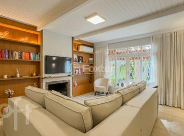 4074314e · Casa, 6 dormitórios, 350 m², em Tristeza