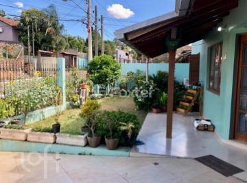 48857ff4 · Casa, 3 dormitórios, 115.94 m², em Petrópolis