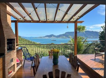 Casa , Ilhabela · Casa Aconchegante com Vista Mar e Montanha
