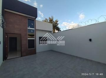 Casa em construção no Carmelo · Casa em construção no Carmelo