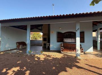 Casa · 123m² · 3 Quartos · 1 Vaga · Casa com 03 quartos (01 suíte) na Barra do Sai á 400 metros da praia em Itapoá-SC!
