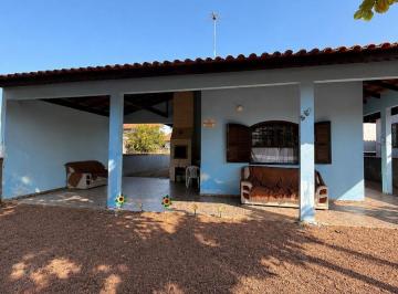 Casa · 123m² · 3 Quartos · 1 Vaga · Casa com 03 quartos (01 suíte) na Barra do Sai á 400 metros da praia em Itapoá-SC!