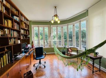 Apartamento · 253m² · 4 Quartos · 1 Vaga · 4 quartos, 4 banheiros, dependência completa, 253m2 com vaga e infra no Flamengo.