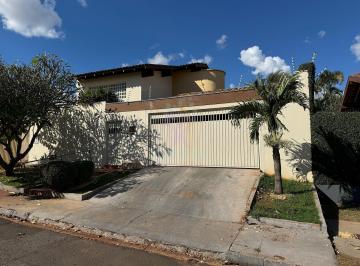 Casa · 198m² · 3 Quartos · 2 Vagas · Casa à venda - no Jardim dos Estados