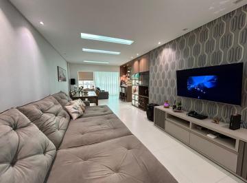 Apartamento · 135m² · 3 Quartos · 2 Vagas · Apartamento em Meia Praia, Itapema/SC de 135m² 3 quartos à venda por R$ 1.850.000,00
