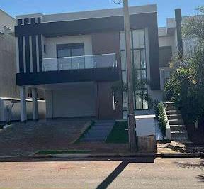 Casa · 210m² · 3 Quartos · 2 Vagas · Casa em Centro, Londrina/PR de 210m² 3 quartos à venda por R$ 1.890.000,00