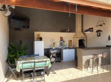 Casa de 3 quartos, Santo André · Casa com 3 Quartos e 2 banheiro à Venda, 135m²Santo André, São Paulo