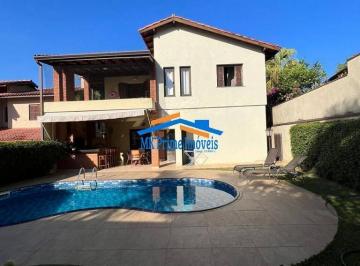 Casa · 260m² · 3 Quartos · 2 Vagas · Sobrado com 3 Dormitórios sendo 1 Suíte - Piscina - 2 Vagas
