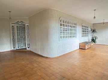 Casa de 3 quartos, Taguatinga · CASA À VENDA - 3 QUARTOS - 250m2 - QNJ 3 - TAGUATINGA NORTE