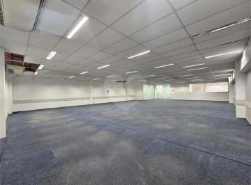 Comercial · 1640m² · 5 Vagas · Salão Comercial para locação em Centro - SP