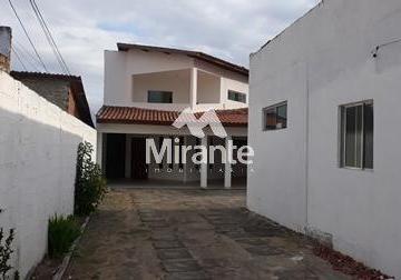 Casa Para Vender com 8 quartos sendo 2 suítes no bairro Santa Mônica em Feira De Santana · Casa Para Vender com 8 quartos sendo 2 suítes no bairro Santa Mônica em Feira De Santana