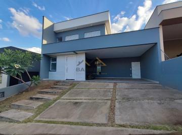 Casa · 169m² · 3 Quartos · 4 Vagas · Sobrado à venda de 286m² com 3 quartos, 3 banheiros, piscina e 4 vagas de garage