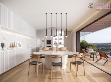 Apartamento · 235m² · 3 Quartos · 3 Vagas · Apartamento de 234m² no bairro Bigorrilho, com 3 quartos (3 suítes), 4 banheiros e 2 vagas de garage