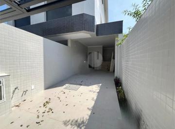 Casa de 3 quartos, Santos · Sobreposta Alta Piscina 3 Quartos 1 wc 2 suites 2 vagas 150 m² Santos SP Embaré