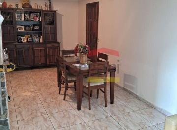 Casa · 220m² · 2 Quartos · 2 Vagas · Sobrado na Santa Inês