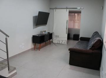 Casa · 210m² · 3 Quartos · 2 Vagas · Casa Sobrado - Campo Belo - 3 Dormitórios - 210m².