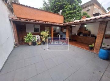 a7011d4ea9abeb6b6db15a341a1fba8b16157f80 · Casa com 4 dormitórios, 1 suíte, 3 vagas de garagem à venda, 200 m² por R$ 690.000 - Fonseca - Niter