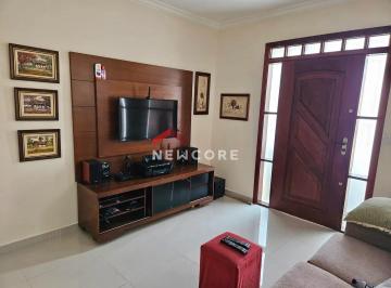 Casa · 110m² · 3 Quartos · 2 Vagas · Casa em  Rua Mantenópolis - Jardim Independência - São Vicente/SP