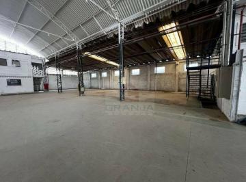 b1a8b4f05202d46abd48f6d9ac7ea2eace9a8e07 · Galpão Completo, salas, área de serviço, vestiário e refeitório! para alugar, 1600 m² por R$ 26.600/