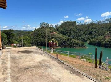 7c4b52df4d750f72e96737e37f51e2124336cafe · Chácara com 2 dormitórios à venda, 1525 m² por R$ 385.000,00 - Zona Rural - Natividade da Serra/SP
