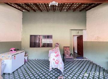 2f241b6c7b015022bfe6e8b467536dbad428cb31 · Casa com suíte e área gourmet a venda no Jardim Santa Esmeralda