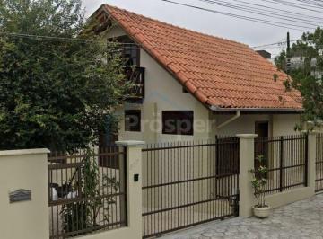 Casa · 265m² · 3 Quartos · 6 Vagas · Sobrado com 3 suítes no Saguaçu, Joinville/SC