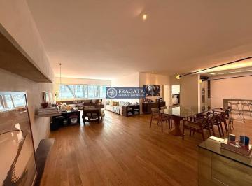 Apartamento · 230m² · 2 Quartos · 2 Vagas · Elegante apartamento à venda no Jardim América e reformado pelo renomado escritório (Isay Weinfed)