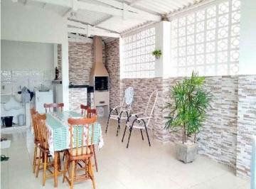 Casa de 3 quartos, Itapecerica da Serra · Casa com 3 Quartos e 2 banheiro à Venda, 133m² Itapecerica da Serra, São Paulo