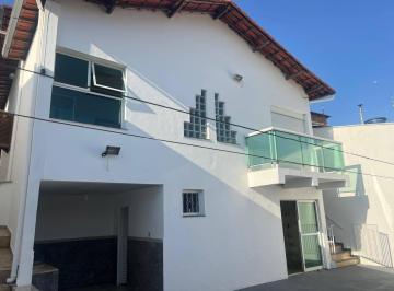 Casa · 360m² · 3 Quartos · 4 Vagas · Vendo casa três quartos sendo uma suíte – São João Batista/BH