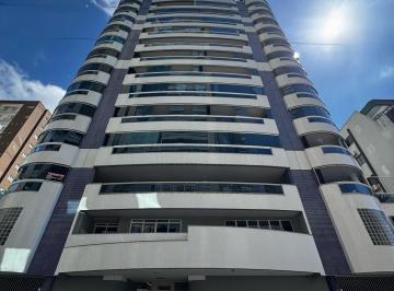 Apartamento de 3 quartos, Itapema · Apartamento de 3 dormitórios! em meia praia