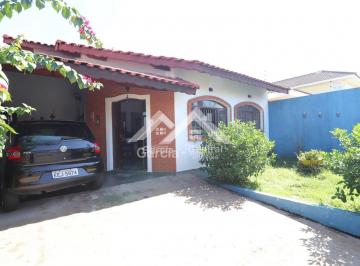 Casa · 141m² · 3 Quartos · 2 Vagas · Casa em Peruíbe