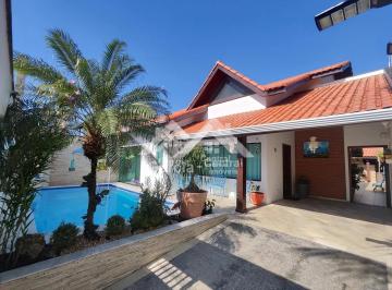 Casa · 176m² · 4 Quartos · 2 Vagas · Casa em Peruíbe