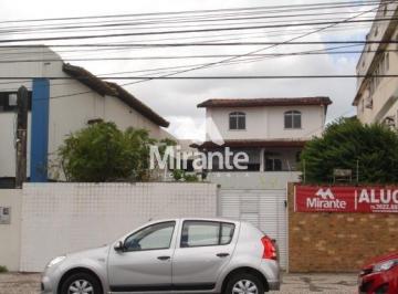 Casa Para Vender com 6 quartos sendo 2 suítes no bairro Parque Getúlio Vargas em Feira De Santana · Casa Para Vender com 6 quartos sendo 2 suítes no bairro Parque Getúlio Vargas em Feira De Santana