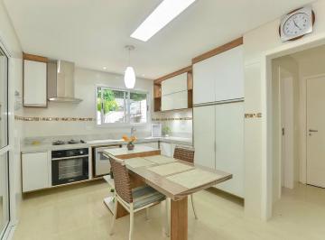Casa de 4 quartos, Curitiba · Casa em Condomínio fechado a venda com 4 quartos, 2 suítes, 2 demi e 4 vagas