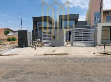 Linda casa com excelente localização à Venda - Cuiabá MT · Linda casa com excelente localização à Venda - Cuiabá MT