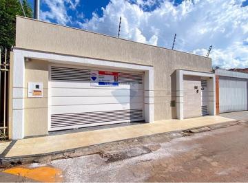 Casa · 120m² · 3 Quartos · 3 Vagas · Casa Térrea no QE 32 Guará II