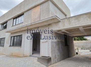 Comercial · 220m² · 4 Vagas · Casa comercial para locação nas Mercês!