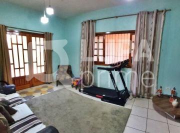 Casa · 147m² · 2 Quartos · 4 Vagas · CASA COM 2 QUARTOS E 4 VAGAS DE GARAGEM À VENDA NO PARQUE EDU CHAVES