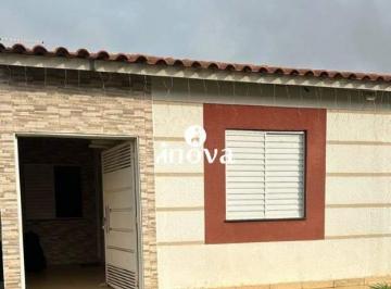 Casa · 96m² · 3 Quartos · 1 Vaga · Casa a venda no Condomínio Moradas.