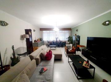 Casa · 233m² · 4 Quartos · 4 Vagas · Sobrado à venda no bairro Vila Guarani de 4 dormitórios, 6 banheiros e 4 vagas