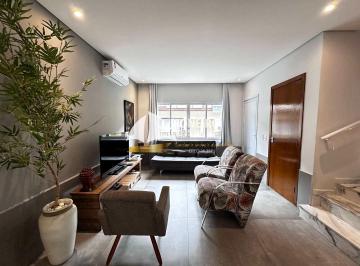 Casa · 120m² · 3 Quartos · 1 Vaga · Casa em condomínio à venda em Juquehy, a 800m da praia!