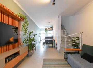 Casa · 125m² · 2 Quartos · 2 Vagas · Casa á Venda no Campo Belo com 125m², 2 quartos sendo 2 suítes, 2 vagas.