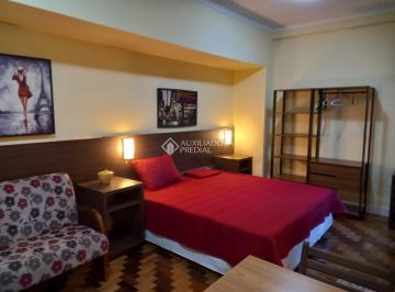 01 · Apartamento no Centro Histórico, Desocupado, Andar Alto, Mobiliado