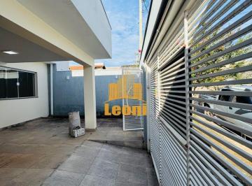 varfw2e2nzlkntfmmje0zjc1_md · Casa nova 3 quartos com 1 suíte + sala muito espaçosa no Jardim dos Jarcarandás
