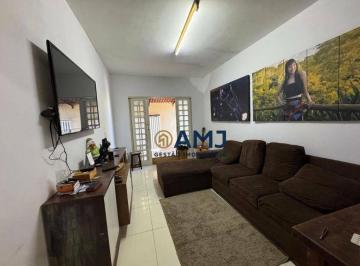 1fbee79d3778f006cac4b6aa0a3908f561e952f2 · Casa de 2 quartos no Jardim Helvécia