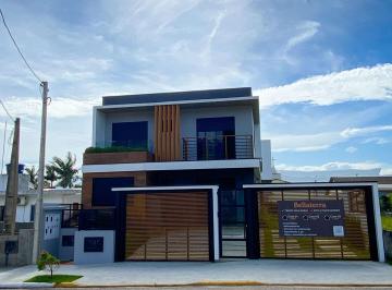 Casa · 113m² · 3 Quartos · Casa à venda no bairro Centro - Garopaba/SC