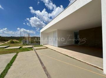 Casa de 3 quartos, Brasília · Casa De Estilo Moderno Condominio Quatro Estações